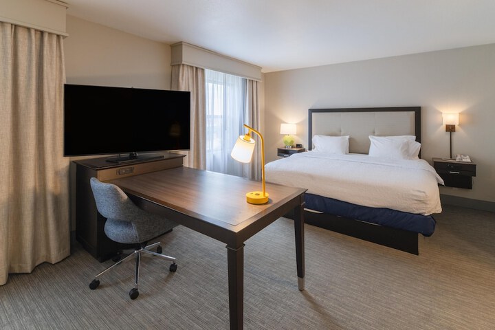 Room 18 of 60