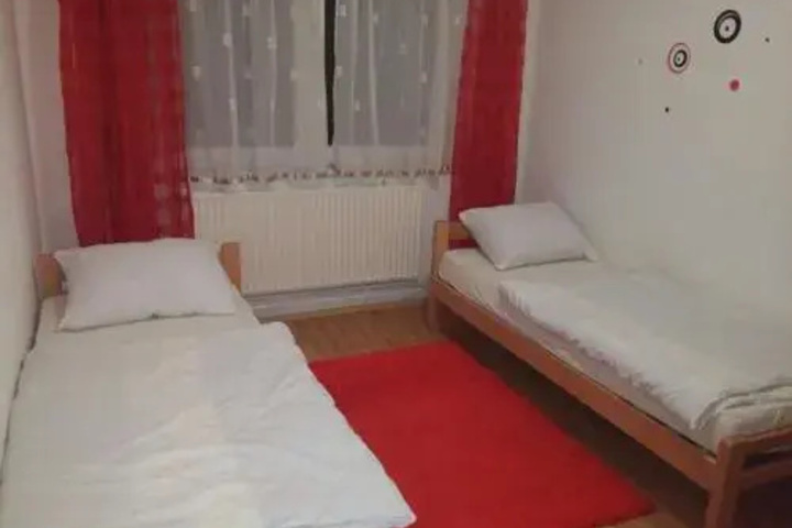 Room 3 of 12