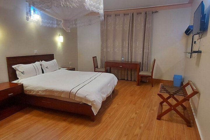 Room 5 of 35