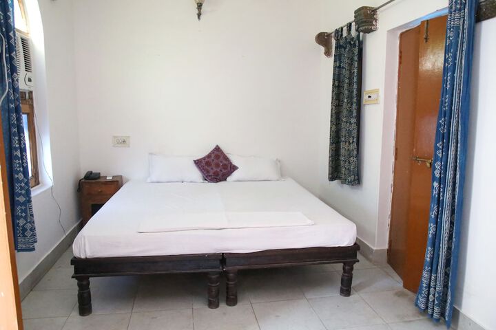 Room 20 of 74