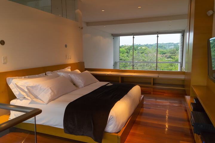 Room 2 of 45