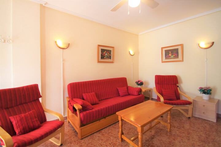 Room 12 of 30