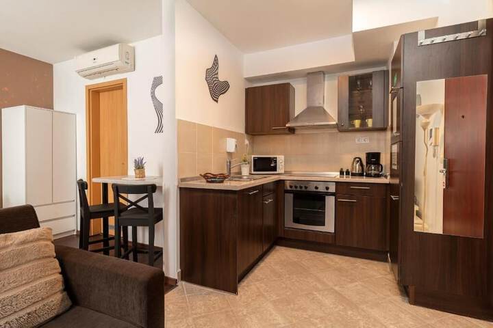 Private kitchenette