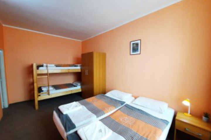 Room 11 of 52