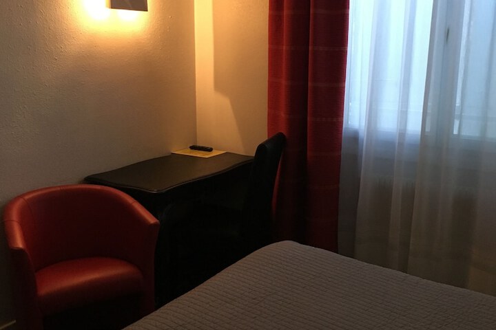 Room 19 of 31