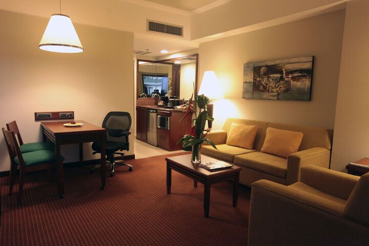 Room 53 of 91