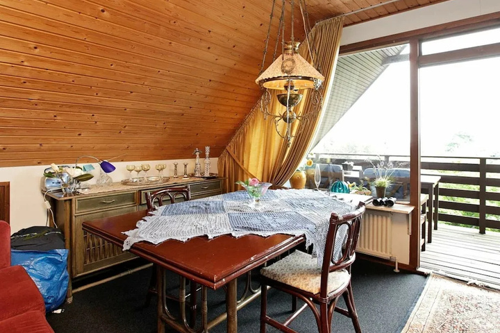 Room 5 of 15