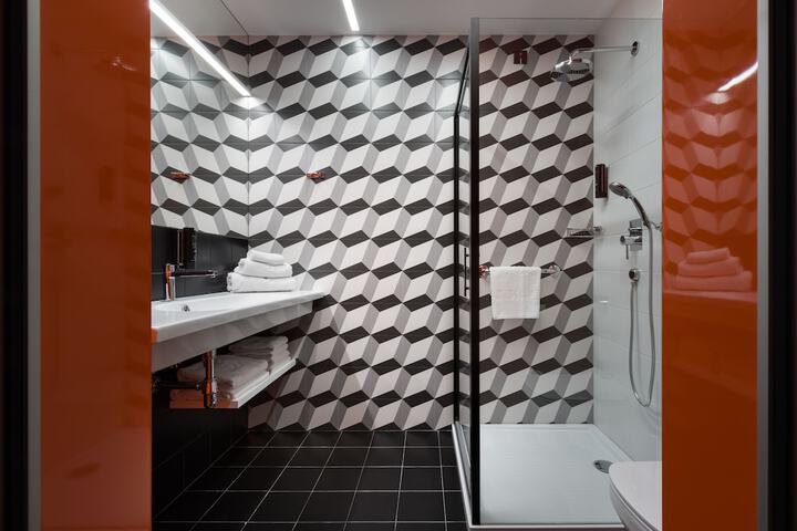Clean Restrooms