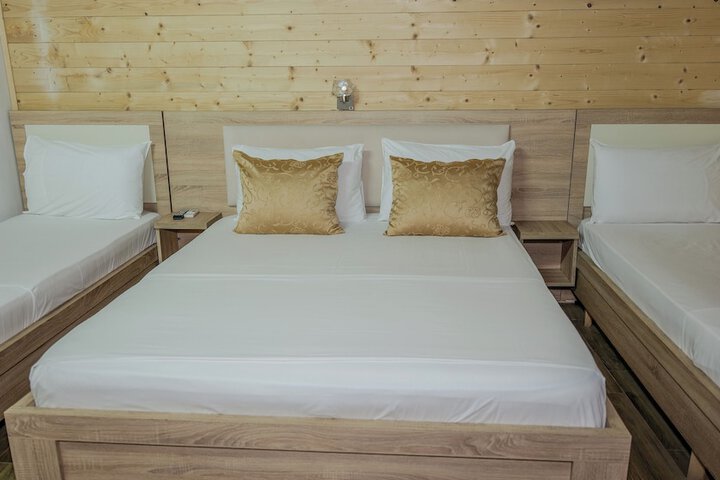 Room 5 of 85