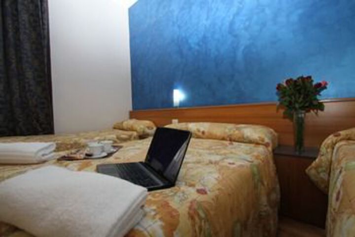 Room 20 of 40