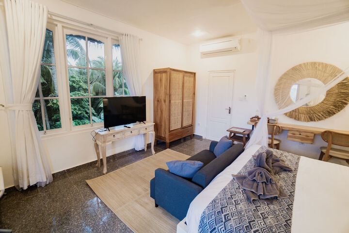 Room 6 of 21