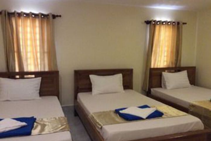 Room 11 of 21