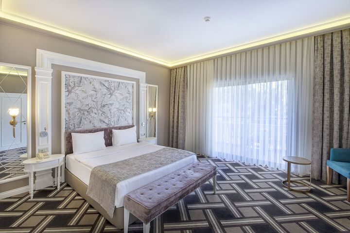 Room 14 of 141