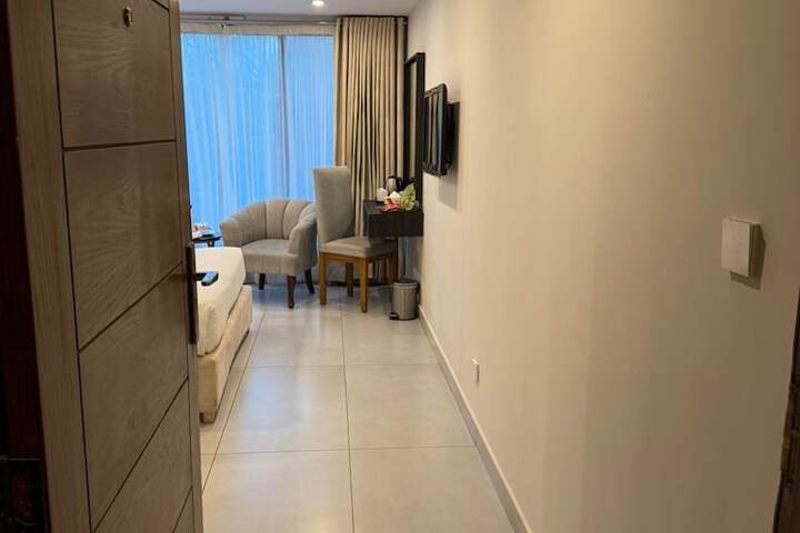 Room 11 of 60