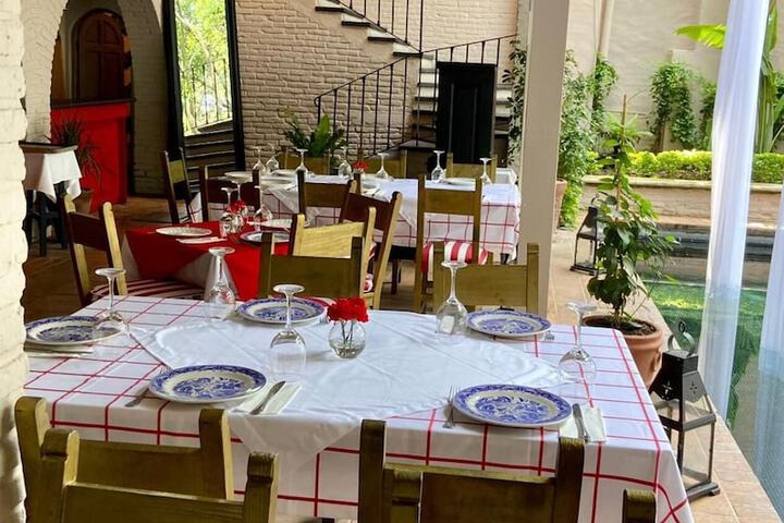 Dining 47 of 64