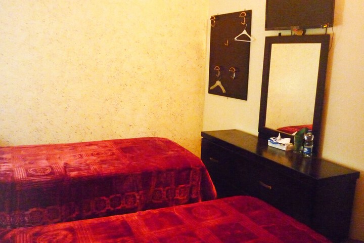 Room 15 of 26