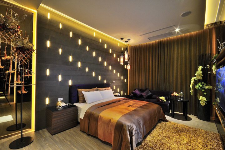 Room 21 of 57