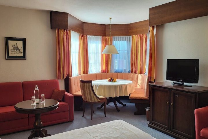 Room 28 of 119