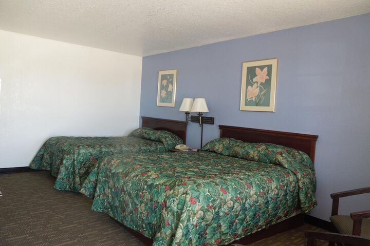Room 17 of 35