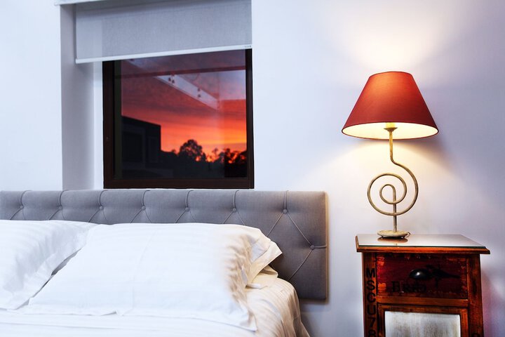 Room 8 of 74