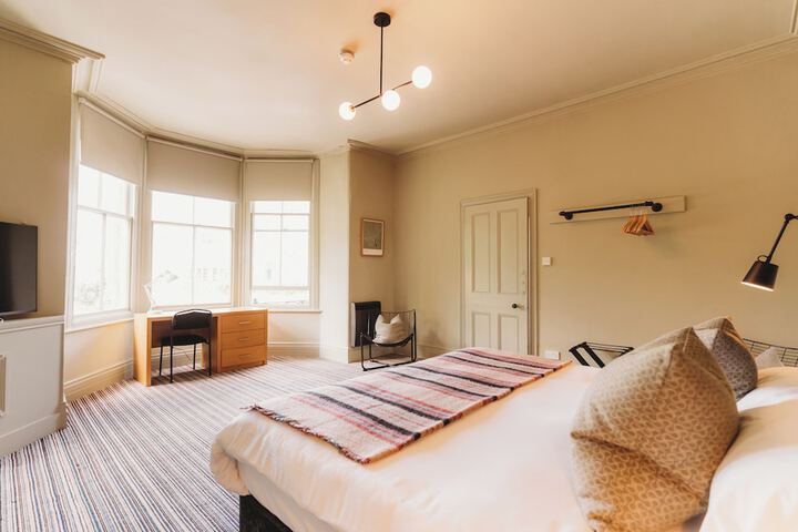 Room 14 of 42