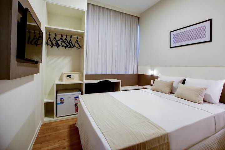 Room 26 of 39