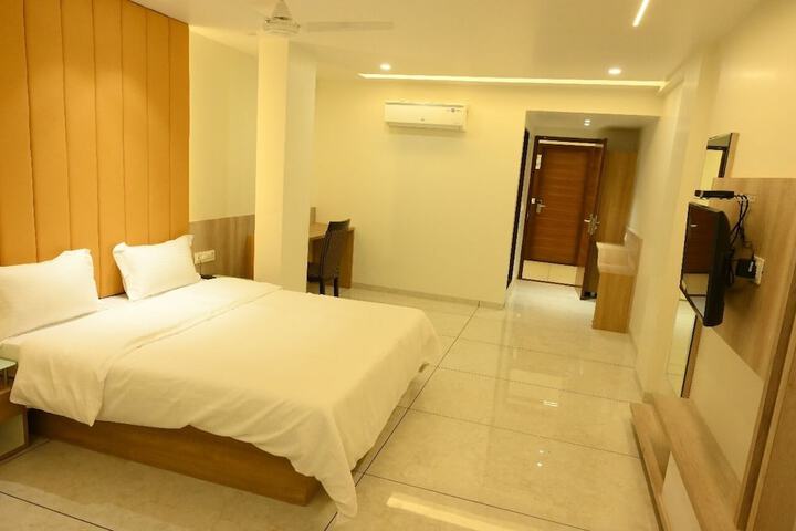 Room 16 of 46