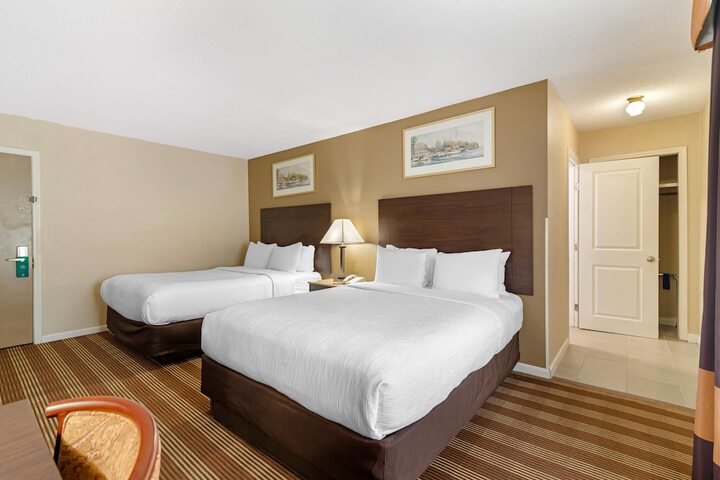 Room 12 of 26