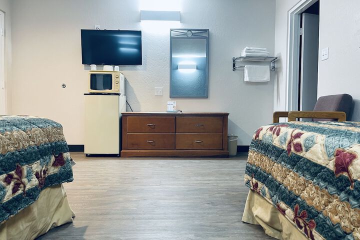 Room 20 of 37