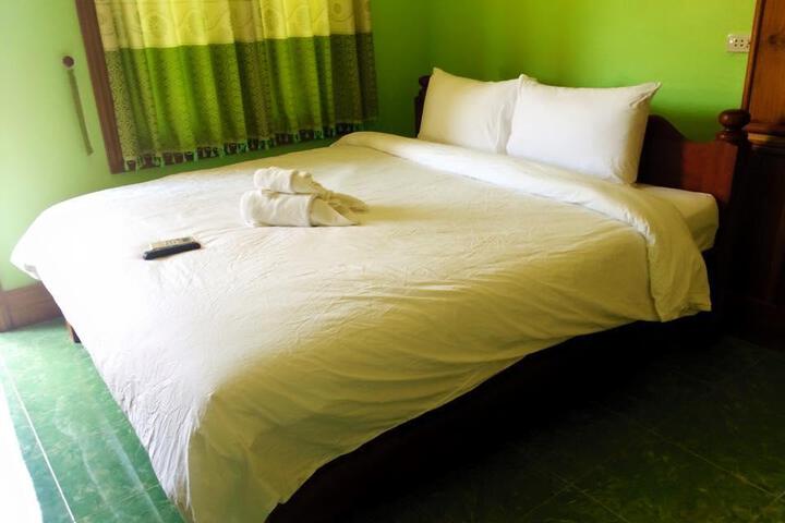 Surasack Hotel
