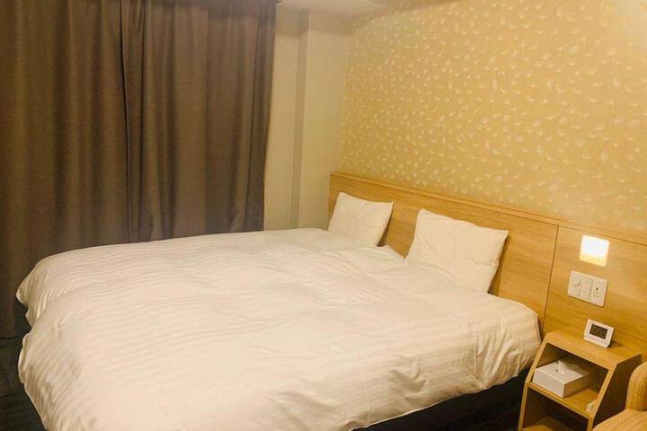 Room 18 of 96