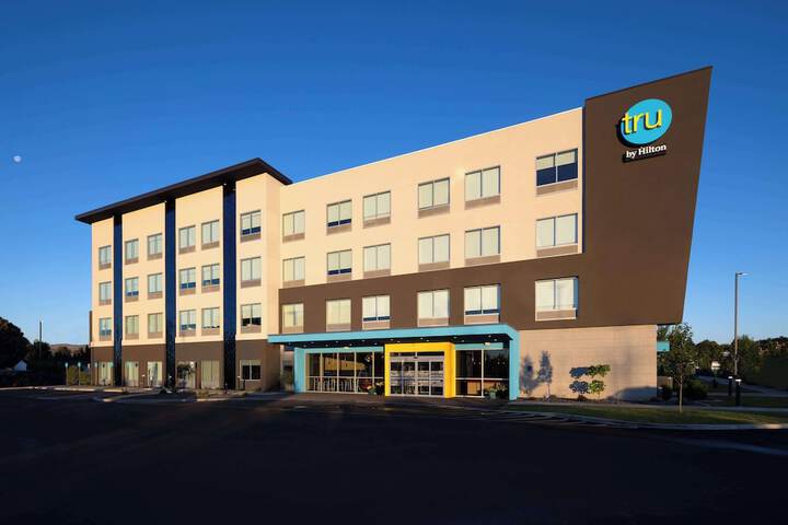 Tru by Hilton Yakima Airport in Yakima, WA