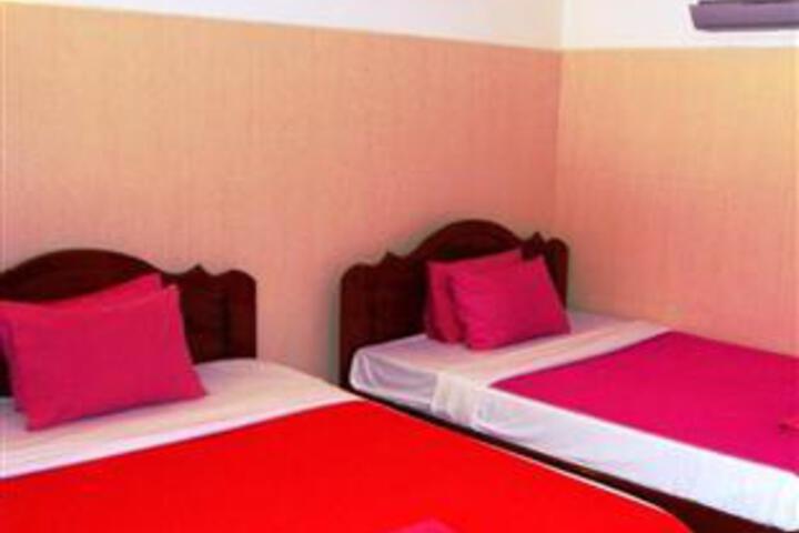 Room 5 of 5