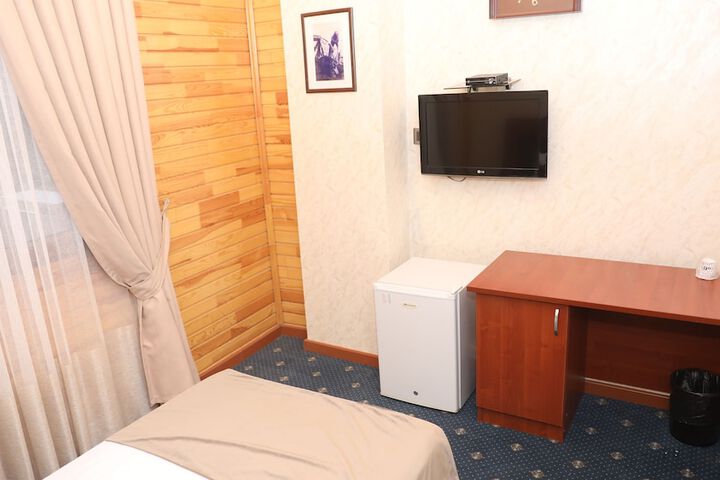Room 26 of 42