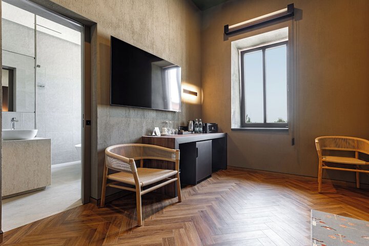 Room 44 of 129