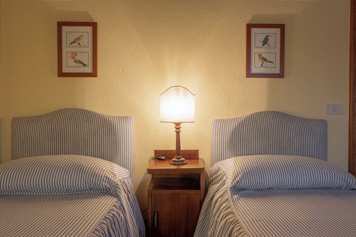 Room 61 of 196