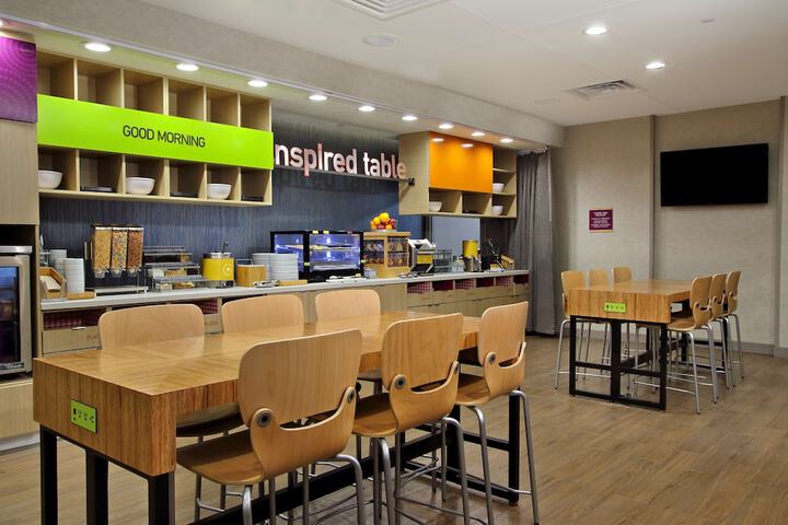 Breakfast area