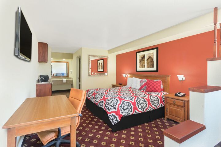 Room 119 of 128