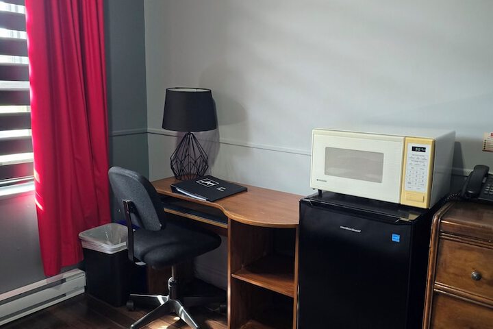 Room 15 of 37