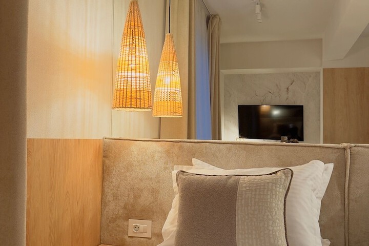 Room 13 of 60
