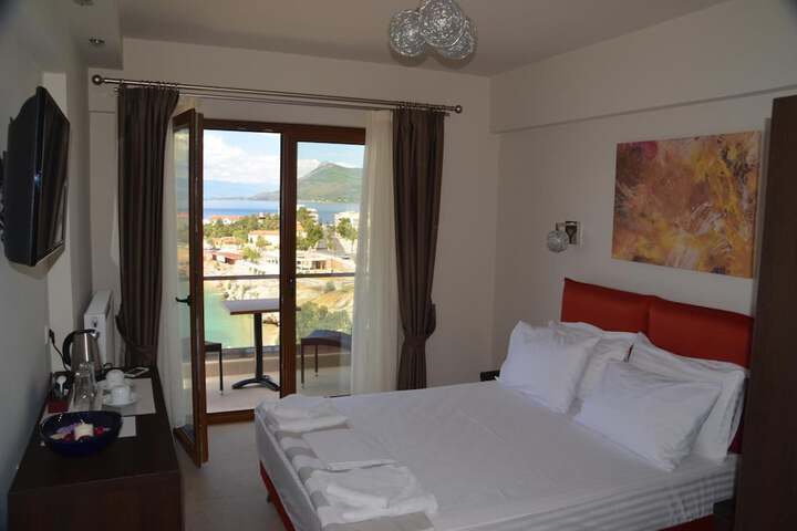 Room 7 of 36