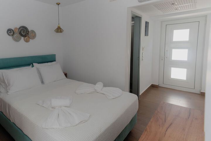 Room 12 of 69