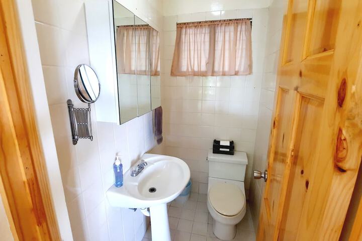Room 46 of 85