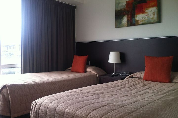 Room 2 of 29