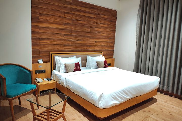Room 14 of 49