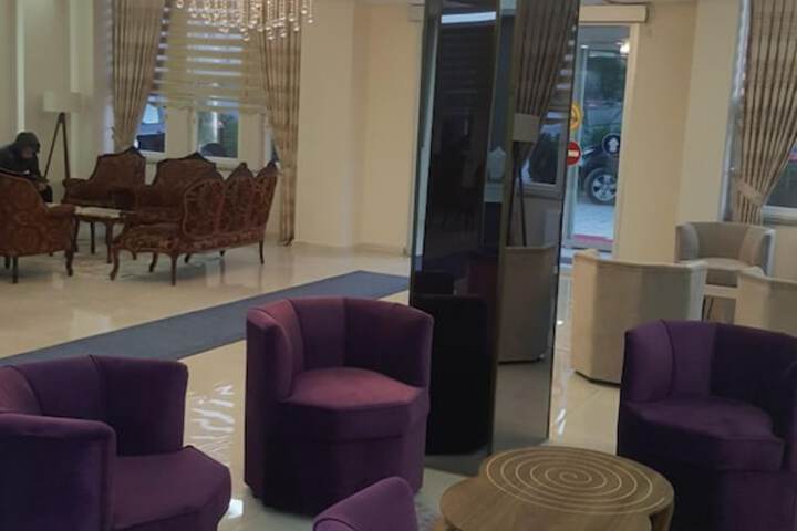 Room 7 of 15