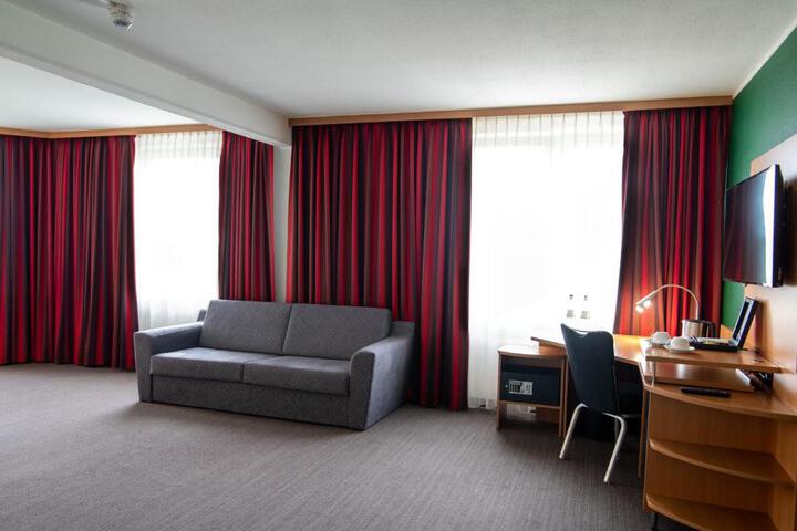 Photo 12