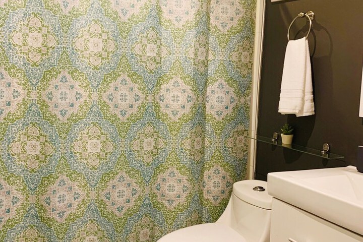 Room 53 of 64