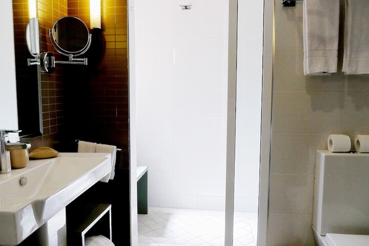 Bathroom Interior Photo