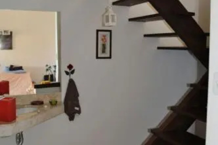 Room 11 of 17